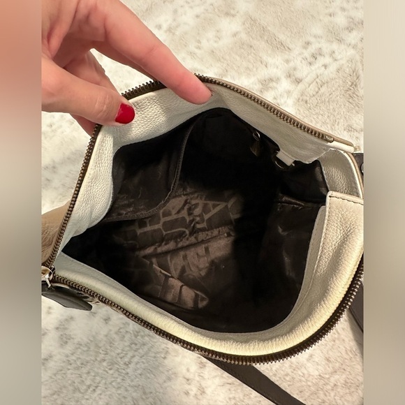 Furla made in Italy, Leather Cheetah Print Crossbody/ Shoulder Bag, Adj straps - Picture 13 of 15